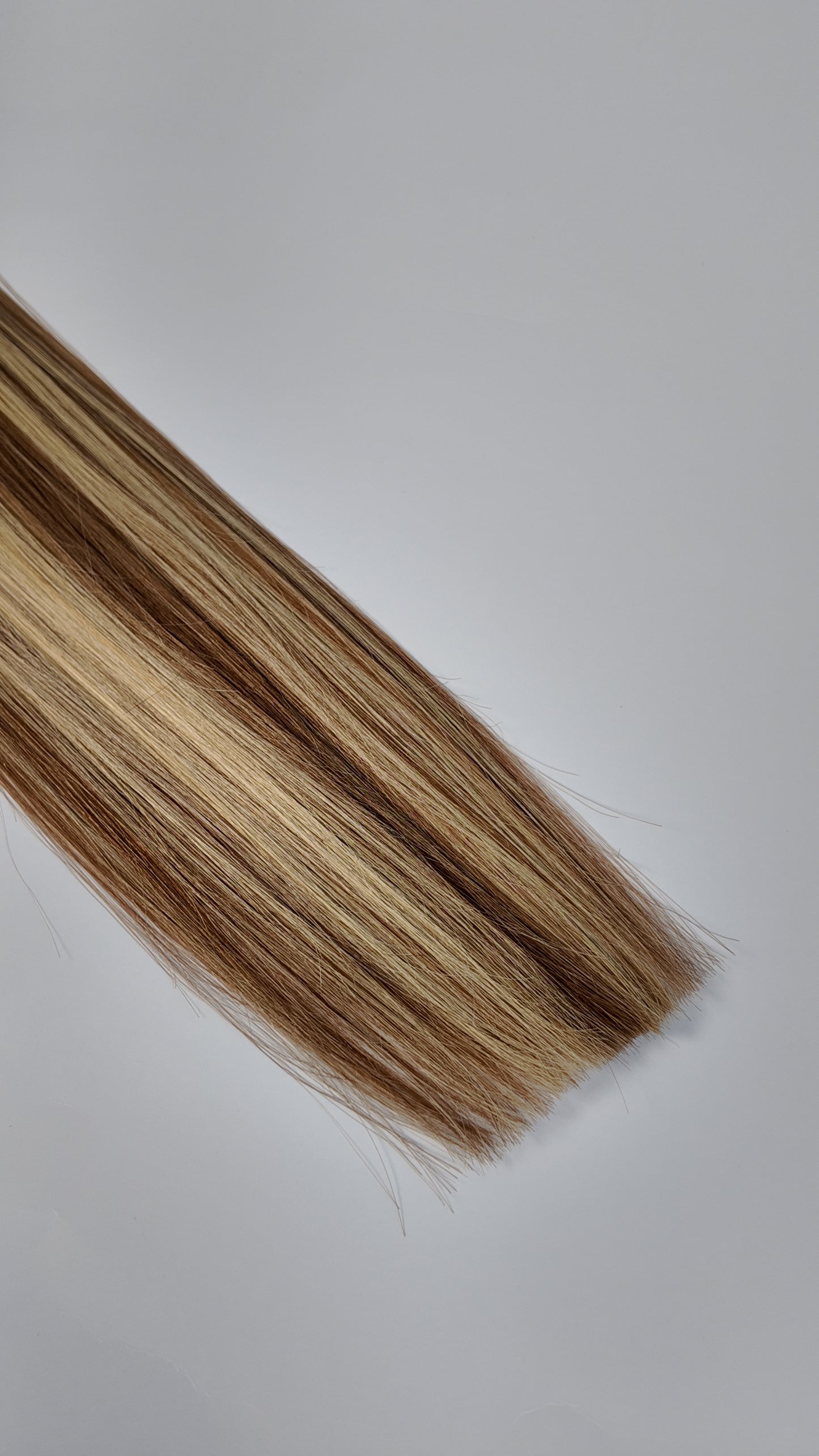 R8-8/22 Hand Tied Weft